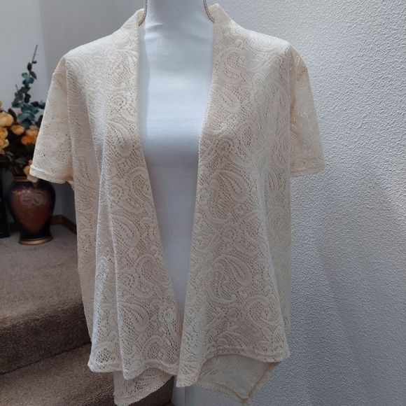 Dress Barn Tops - Dress Barn woman dress cover up Size 18/20 Tan/ Cream weding formal, casual gift